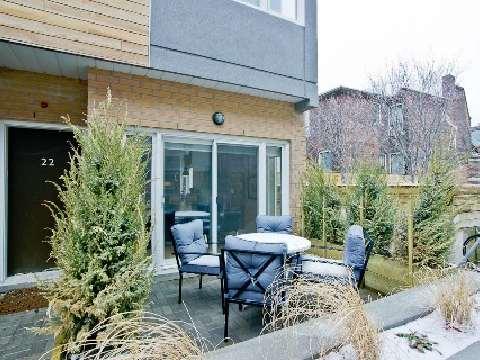 th22 - 284 Brock Ave, Townhouse with 2 bedrooms, 3 bathrooms and 1 parking in Toronto ON | Image 3