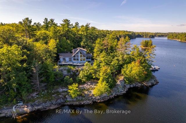 23212 Georgian Bay Shore, House detached with 3 bedrooms, 2 bathrooms and 0 parking in Georgian Bay ON | Image 1