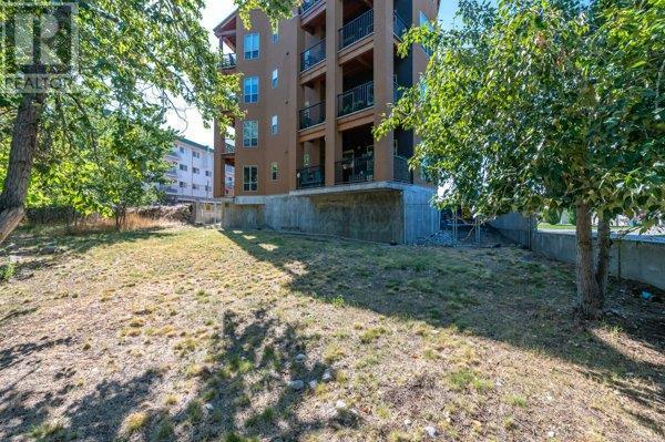 202 - 873 Forestbrook Drive, Condo with 2 bedrooms, 2 bathrooms and 1 parking in Penticton BC | Image 18