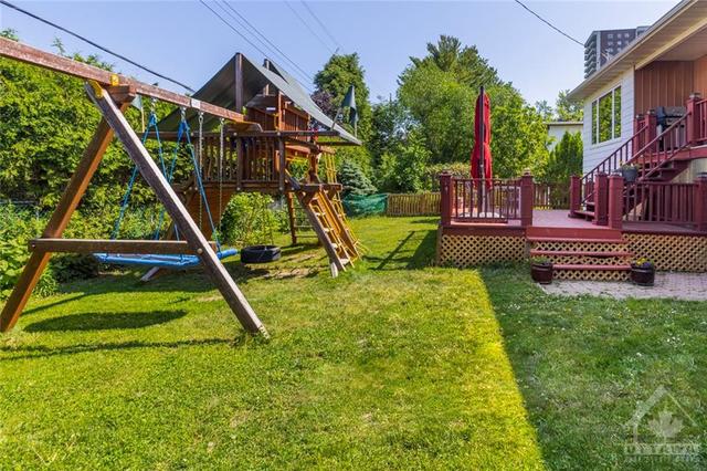 2517 Regina Street, House detached with 3 bedrooms, 3 bathrooms and 4 parking in Ottawa ON | Image 30