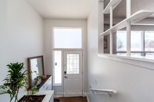 102a Poplar Rd, House semidetached with 3 bedrooms, 2 bathrooms and 5 parking in Toronto ON | Image 23