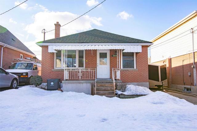 346 Hillside Ave, House detached with 2 bedrooms, 1 bathrooms and 4 parking in Hamilton ON | Image 1