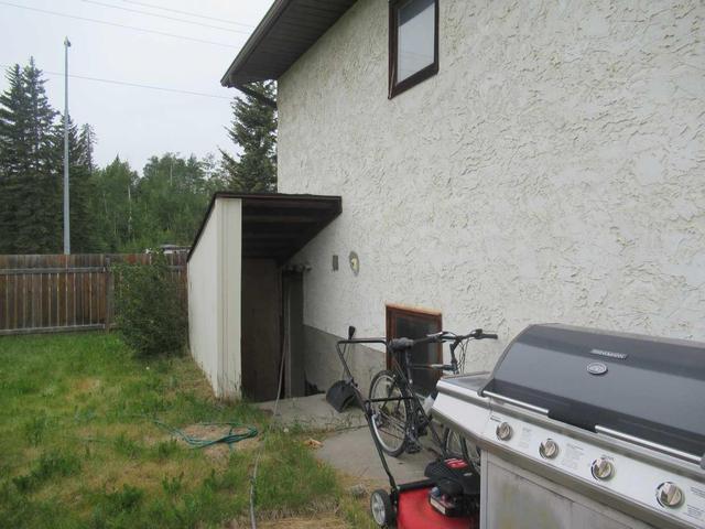 101 9th Av Ne, House detached with 3 bedrooms, 2 bathrooms and 2 parking in Sundre AB | Image 13