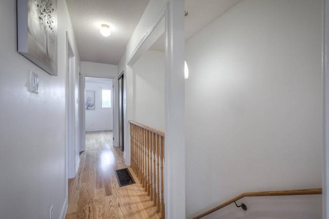 3 - 10 Reidmount Ave, Townhouse with 3 bedrooms, 2 bathrooms and 2 parking in Toronto ON | Image 9