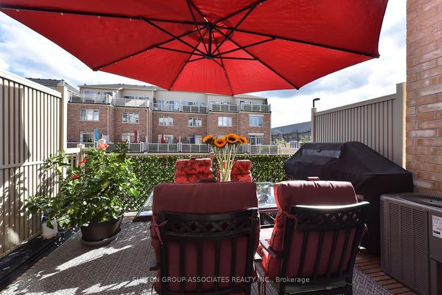 3 - 189 Norseman St, Townhouse with 3 bedrooms, 3 bathrooms and 2 parking in Toronto ON | Image 10