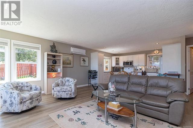 1669 Robert St, House detached with 3 bedrooms, 1 bathrooms and 3 parking in North Cowichan BC | Image 16