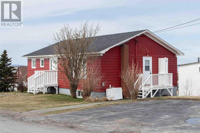 33 Groves Lane, House detached with 3 bedrooms, 1 bathrooms and null parking in Bonavista NL | Image 2