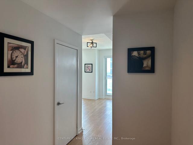 3703 - 117 Mcmahon Dr, Condo with 2 bedrooms, 2 bathrooms and 1 parking in Toronto ON | Image 14