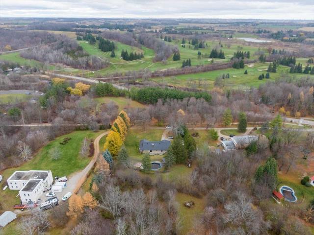 2216 Olde Base Line Rd, House detached with 3 bedrooms, 2 bathrooms and 17 parking in Caledon ON | Image 8
