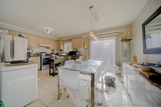 38 Holloway Rd, House detached with 3 bedrooms, 4 bathrooms and 5 parking in Markham ON | Image 4