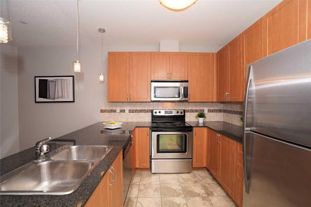 402 - 383 Main St E, Condo with 2 bedrooms, 1 bathrooms and 1 parking in Milton ON | Image 3