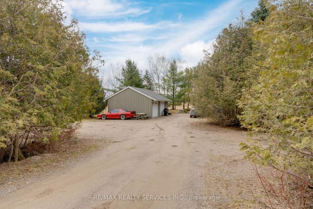 9009 Sideroad 27, House detached with 3 bedrooms, 3 bathrooms and 12 parking in Erin ON | Image 31