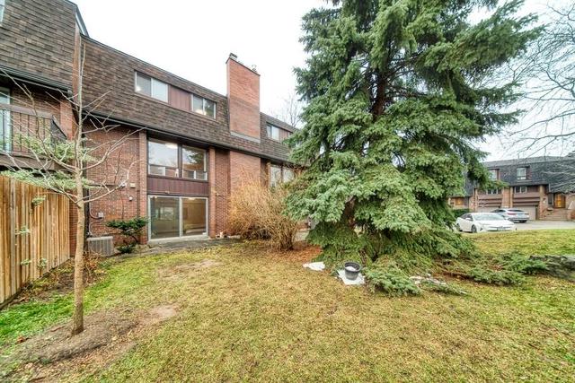 18 Gypsy Rose Way, Townhouse with 3 bedrooms, 3 bathrooms and 2 parking in Toronto ON | Image 35