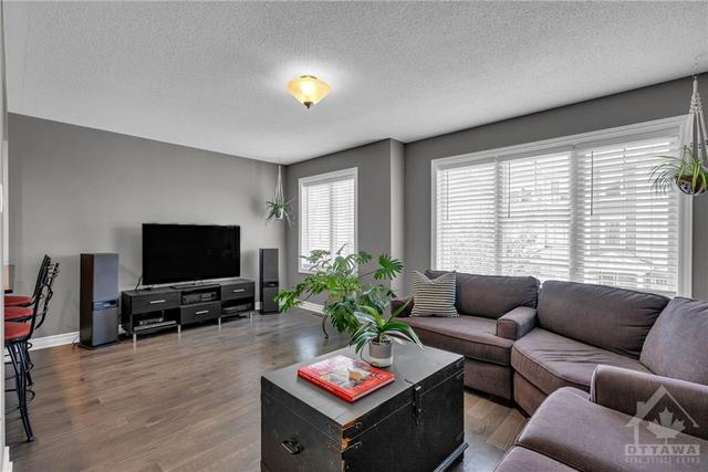 144 Gelderland Private, Townhouse with 3 bedrooms, 3 bathrooms and 2 parking in Ottawa ON | Image 8
