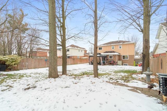 41 Ruddell Cres, House detached with 3 bedrooms, 3 bathrooms and 4 parking in Halton Hills ON | Image 31