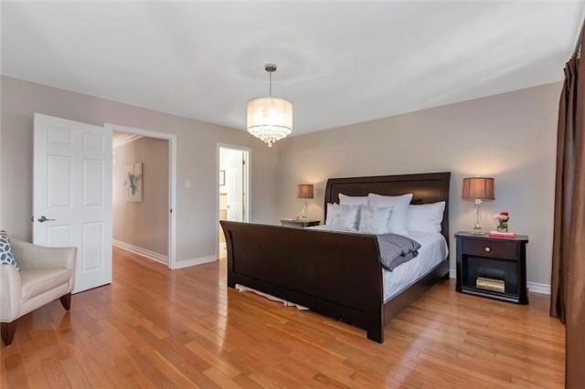 54 Kimbourne Ave, House detached with 4 bedrooms, 4 bathrooms and 4 parking in Toronto ON | Image 10