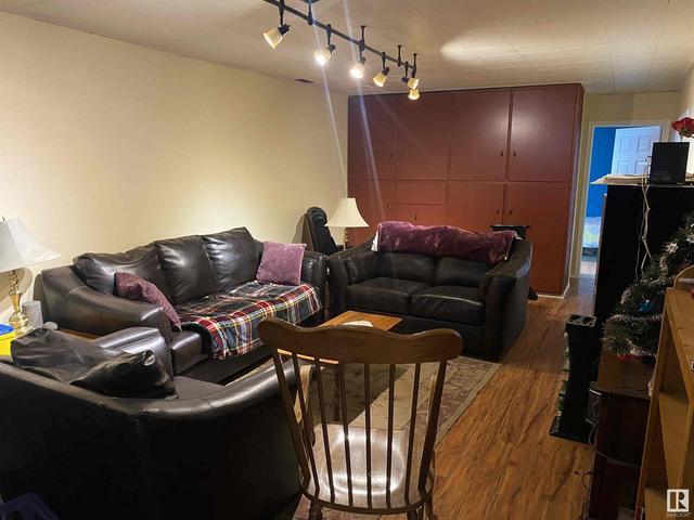 4808 50 St, House detached with 4 bedrooms, 1 bathrooms and null parking in Breton AB | Image 15