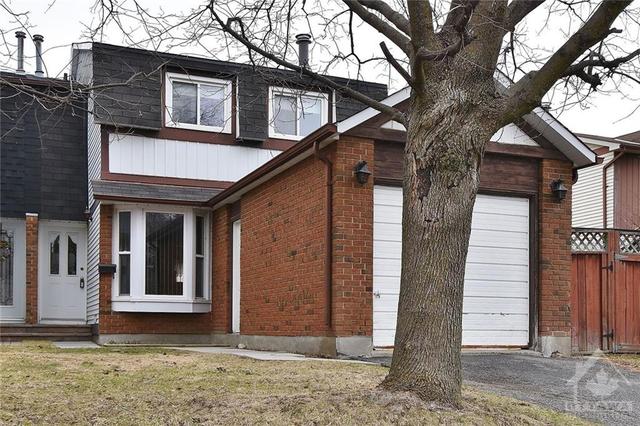 85 Exeter Drive, Home with 3 bedrooms, 2 bathrooms and 2 parking in Ottawa ON | Image 1