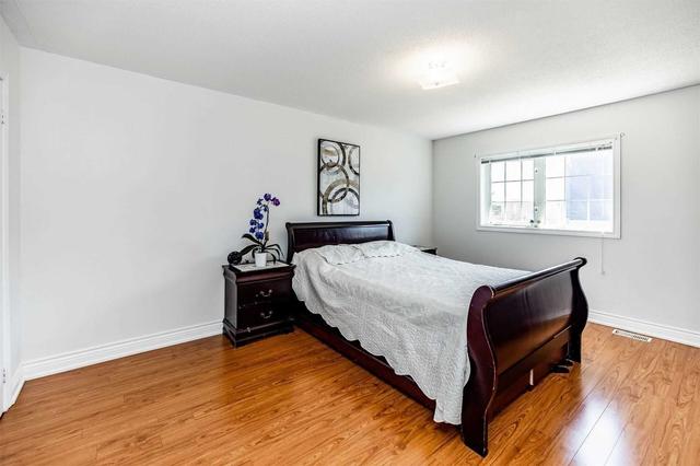 53 Checkerberry Cres, House attached with 3 bedrooms, 4 bathrooms and 3 parking in Brampton ON | Image 22