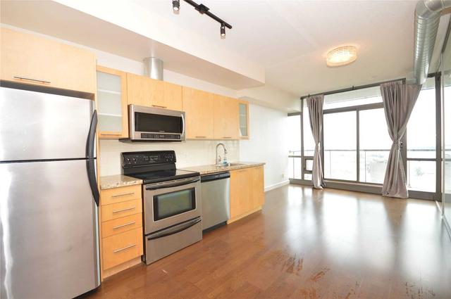 2005 - 33 Mill St, Condo with 2 bedrooms, 1 bathrooms and 0 parking in Toronto ON | Image 3