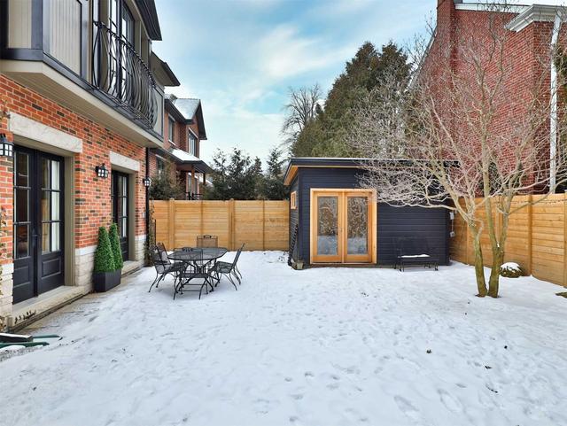 120 Coldstream Ave, House detached with 3 bedrooms, 3 bathrooms and 2 parking in Toronto ON | Image 22