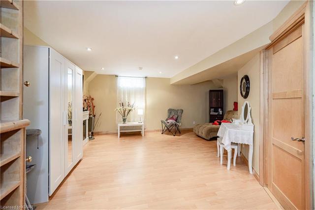 41 Kendrick Court, House detached with 3 bedrooms, 1 bathrooms and 3 parking in Hamilton ON | Image 32