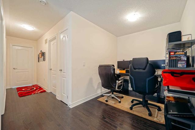 6 Zamek St, House attached with 3 bedrooms, 3 bathrooms and 2 parking in Brampton ON | Image 29