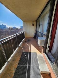 502 - 15 London Green Crt, Condo with 3 bedrooms, 3 bathrooms and 1 parking in Toronto ON | Image 6