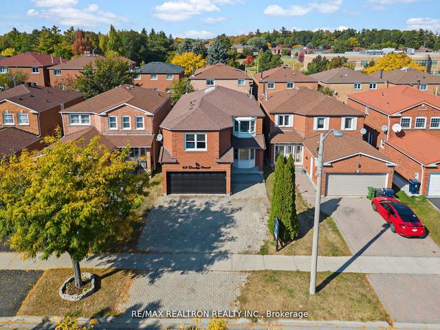 63 Darby Crt, House detached with 5 bedrooms, 4 bathrooms and 5 parking in Toronto ON | Image 1