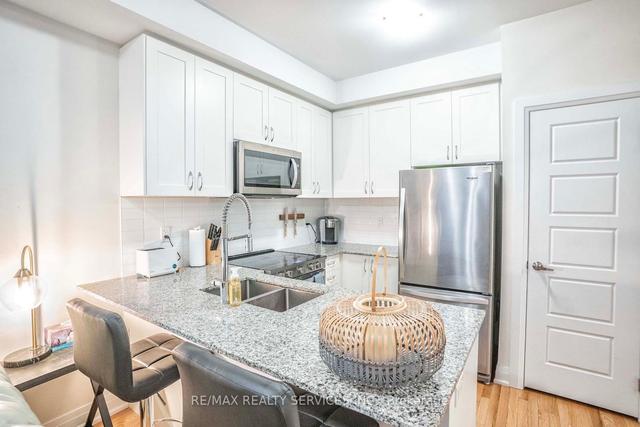 28 - 715 Lawrence Ave W, Townhouse with 2 bedrooms, 2 bathrooms and 1 parking in Toronto ON | Image 20