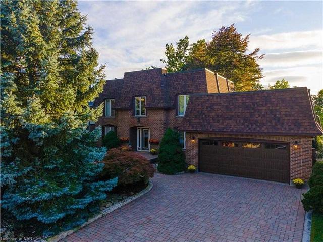 36 Royal Henley Blvd, House detached with 4 bedrooms, 3 bathrooms and 6 parking in St. Catharines ON | Image 12