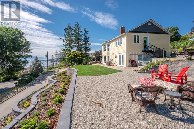 5485 Solly Road, House detached with 3 bedrooms, 2 bathrooms and null parking in Summerland BC | Image 3