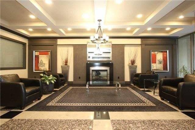 1012 - 91 Townsgate Dr, Condo with 2 bedrooms, 1 bathrooms and 2 parking in Vaughan ON | Image 5