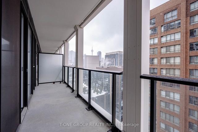 1712 - 20 Edward St, Condo with 2 bedrooms, 1 bathrooms and 0 parking in Toronto ON | Image 20