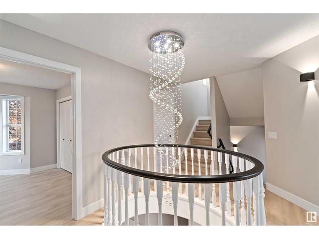 9421 101 St Nw, House detached with 4 bedrooms, 3 bathrooms and null parking in Edmonton AB | Image 11