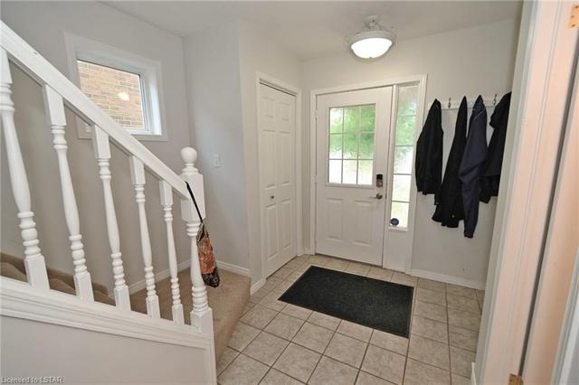 403 Chestnut Street, House detached with 3 bedrooms, 1 bathrooms and 3 parking in St. Thomas ON | Image 5
