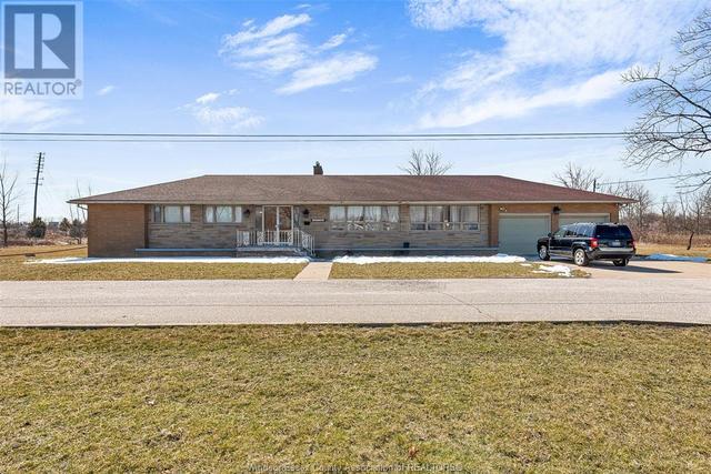 2775 Todd Lane, House detached with 4 bedrooms, 2 bathrooms and null parking in LaSalle ON | Image 1