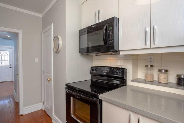 59 Thirty First St, House detached with 3 bedrooms, 2 bathrooms and 2 parking in Toronto ON | Image 5