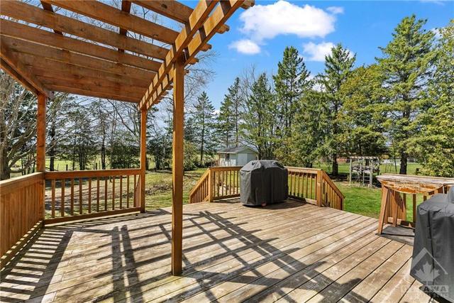 430 Johnston Road, House detached with 3 bedrooms, 3 bathrooms and 6 parking in North Grenville ON | Image 21