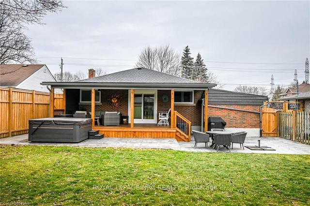 2778 Portage Rd, House detached with 3 bedrooms, 2 bathrooms and 5 parking in Niagara Falls ON | Image 26