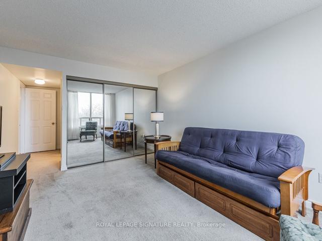 402 - 1210 Don Mills Rd, Condo with 2 bedrooms, 2 bathrooms and 1 parking in Toronto ON | Image 11