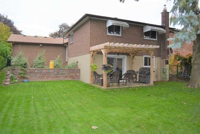 418 Central Park Blvd N, House detached with 3 bedrooms, 2 bathrooms and 6 parking in Oshawa ON | Image 15