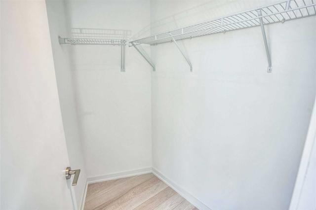 2102 - 48 Power St, Condo with 3 bedrooms, 2 bathrooms and 0 parking in Toronto ON | Image 4