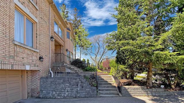 37 Rippleton Rd, House detached with 5 bedrooms, 5 bathrooms and 7 parking in Toronto ON | Image 12