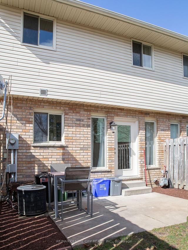 1 - 40 Burslem St N, Townhouse with 3 bedrooms, 2 bathrooms and 1 parking in London ON | Image 25