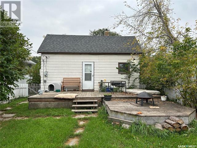 468 12th Street E, House detached with 2 bedrooms, 1 bathrooms and null parking in Prince Albert SK | Image 2