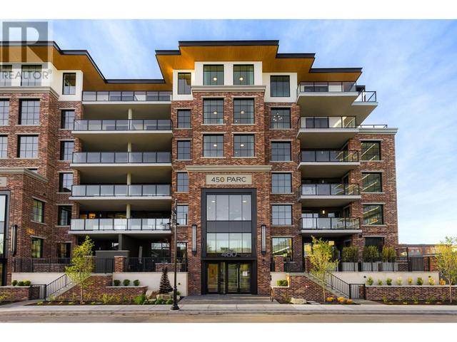 202 - 450 Groves Avenue, Condo with 2 bedrooms, 2 bathrooms and 2 parking in Kelowna BC | Image 3