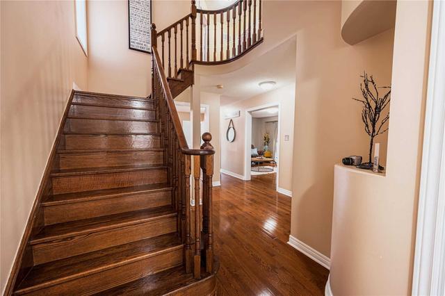103 Rich Cres W, House detached with 4 bedrooms, 4 bathrooms and 6 parking in Whitby ON | Image 19