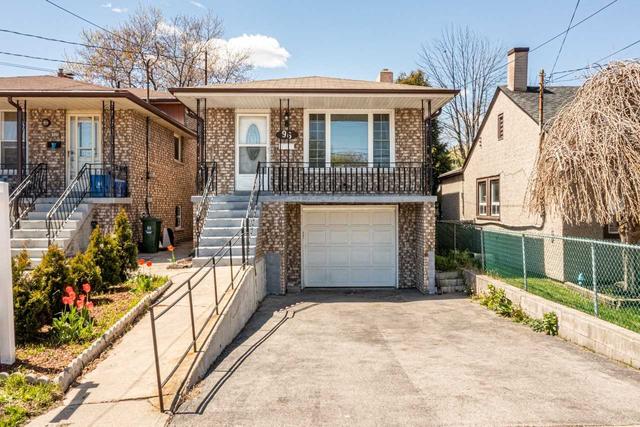 96 East 33rd St, House detached with 3 bedrooms, 2 bathrooms and 2 parking in Hamilton ON | Image 1