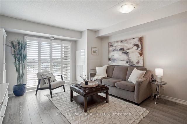 308 - 45 Kingsbury Sq, Condo with 2 bedrooms, 1 bathrooms and 1 parking in Guelph ON | Image 1